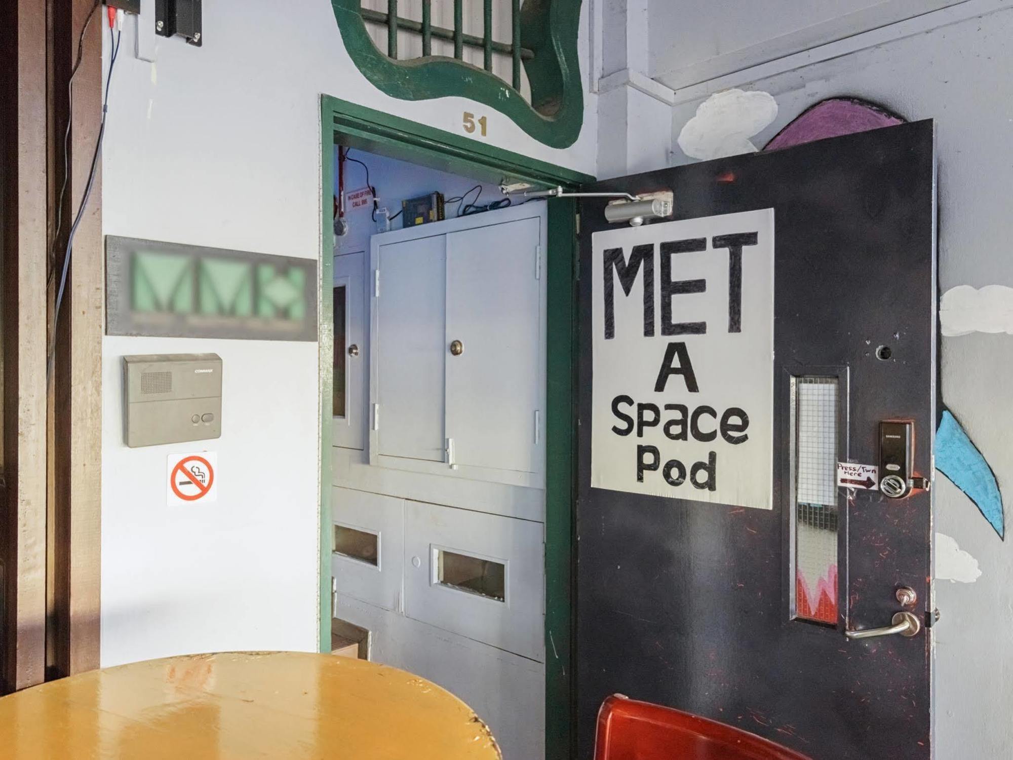 Met A Space Pod @ Boat Quay Singapur Exterior foto