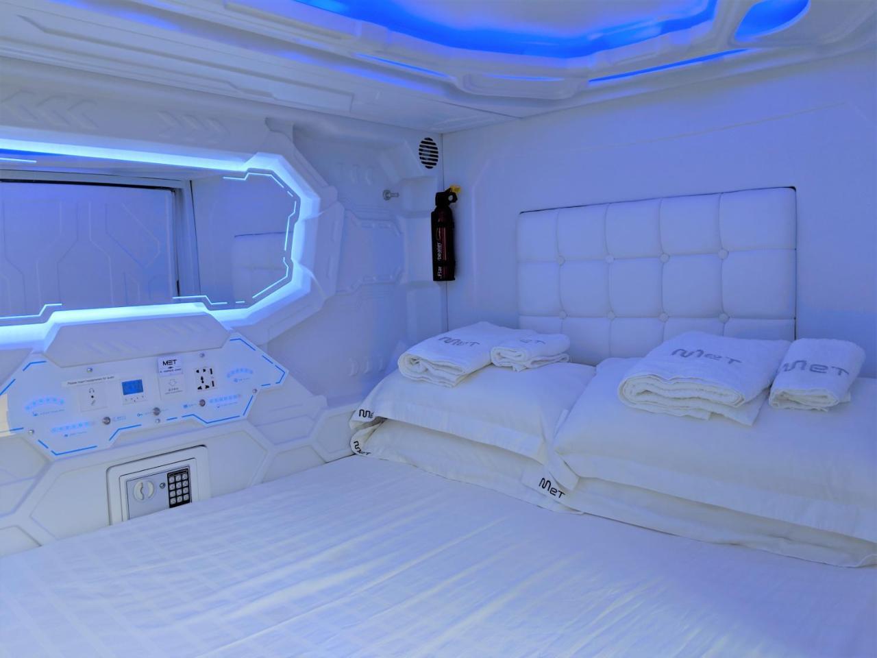 Met A Space Pod @ Boat Quay Singapur Exterior foto